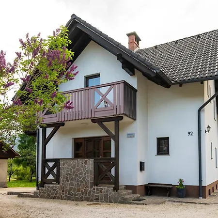 Apartma Luna *