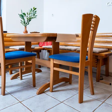 Apartma Luna *